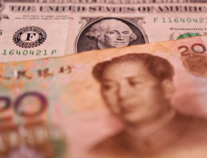 الصين تطلب من البنوك تأجيل شراء الدولار لتخفيف الضغط على اليوان