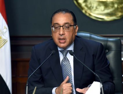 رئيس الوزراء يشارك في مائدة مستديرة مع «مطوري الهيدروجين الأخضر» في العلمين