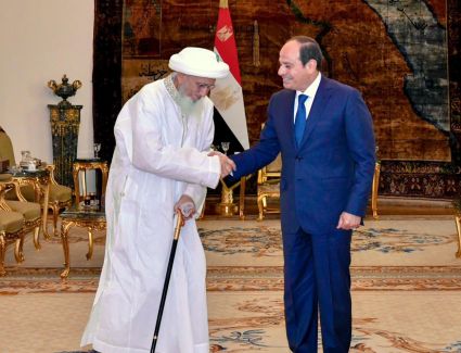 الرئيس السيسي يستقبل سلطان البهرة ويمنحه «وشاح النيل»