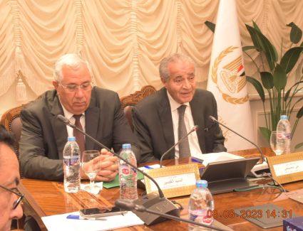 «الزراعة والتموين» يتفقان على الضوابط المنظمة لموسم إنتاج قصب وبنجر السكر  2023-2024.. تفاصيل