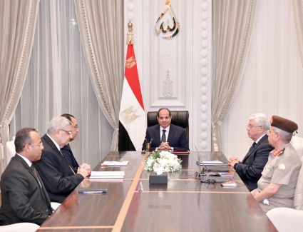 الرئيس السيسي يطلع على تطوير منطقة مستشفيات جامعة عين شمس وتحويلها لمدينة طبية عالمية