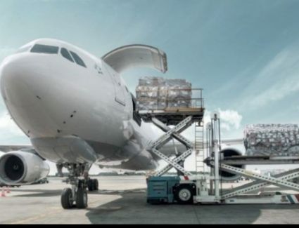 أبرزها هبوط الأسعار.. تحديات قطاع الشحن الجوي 