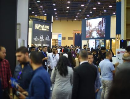 معرض الأهرام " عقارى " يستقبل أكثر من  4 آلاف زائر فى أول يومان 