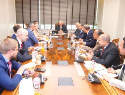 وزير الزراعة يلتقي بممثلي إحدى المؤسسات الروسية الكبري في مجال تصنيع وإنتاج المعدات الزراعية