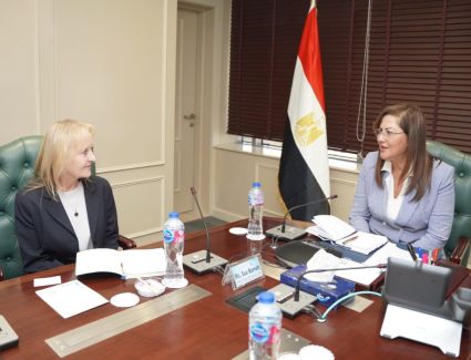 وزيرة التخطيط تلتقي مديرة البنك الأوروبي لإعادة الإعمار لمناقشة سبل التعاون المشترك
