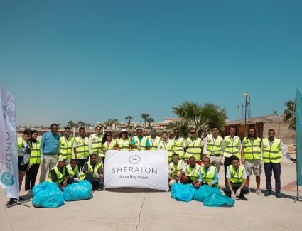4 أطنان من النفايات المجمعة.. «سوماباي» تقود جهود الاستدامة باليوم العالمي لتنظيف الشاطئ