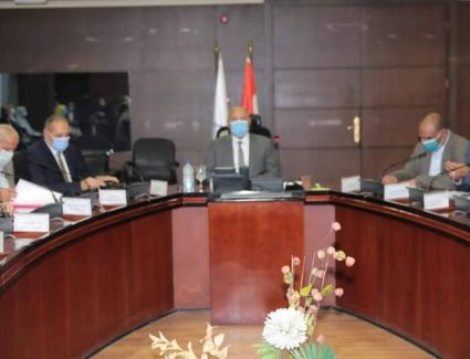 وزير النقل يتابع أعمال نقل المرافق المتعارضة مع أعمال تطوير الطريق الدائري حول القاهرة 