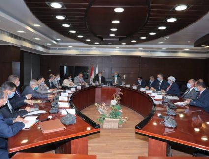 وزيرا النقل وقطاع الأعمال يبحثان آليات تطوير الاسطول التجاري المصري لدعم حركة التجارة الخارجية