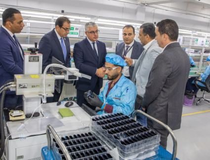  «اقتصادية قناة السويس»:  افتتاح أول مصنع لإكسسوارات المحمول القابلة للارتداء في مصر والشرق الأوسط وإفريقيا 