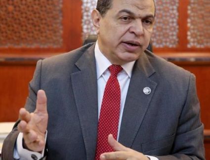 سعفان: 6 ملايين عامل غير منتظم حدثوا بياناتهم تمهيدًا لتدققها لبدء صرف الدفعة الرابعة