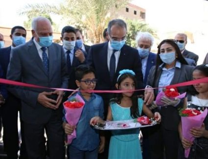 وزير الاتصالات: يعلن عن افتتاح 37 مكتب بريد في 16 محافظة 