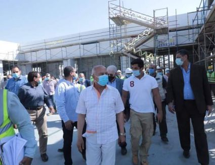 وزير لنقل يتابع الأعمال في مشروع القطار الكهربائي LRT  ومونوريل العاصمة الإدارية