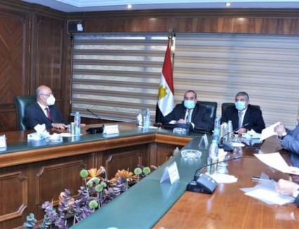 محمد منار: رفع درجة الاستعدادت بالمطارات المصرية لمواجهة حالة الطقس التى تمر بها البلاد 