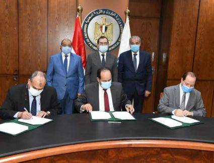 بروتوكول تعاون بين البترول والتموين والتنمية المحلية لتوصيل الغاز الطبيعي للمخابز البلدية