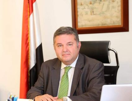 وزير قطاع الأعمال: لن يتم انتقاص حقوق العاملين بالشركات القابضة للقطن والغزل والنسيج