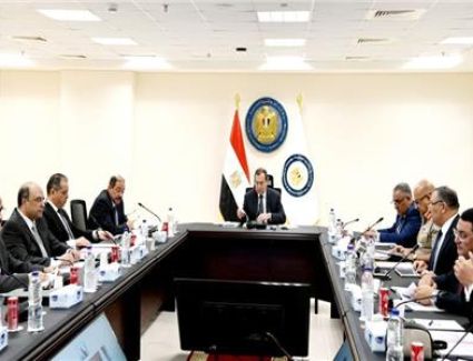 وزير البترول يتابع ملفات عمل الهيئة العامة للمنطقة الاقتصادية للمثلث الذهبي