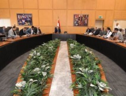 لدعم الاستثمار.. «الإسكان»: إعداد كتيب عن الفرص الاستثمارية المتاحة بكل مدينة