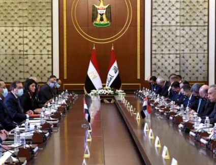 توافق مصري عراقي حول إنشاء آلية النفط مقابل الإعمار"..  ومدبولي:  نحمل رسالة تضامن إلى بلاد الرافدين