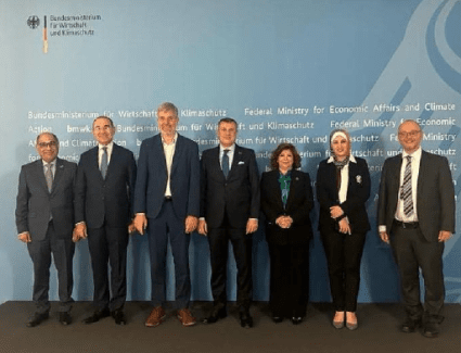 «عيسى» يلتقي مفوض الحكومة الفيدرالية الألمانية لشئون السياحة