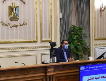 اهتمام دولي بصناعة لقاح فيروس كورونا بمصر لزيادة القدرة الاستيعابية للتصنيع 