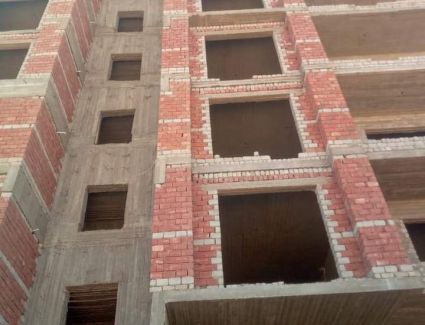  وزير الإسكان: بدء صب أسقف الدور الأخير بعمارات "JANNA"  بمدينة ملوى الجديدة