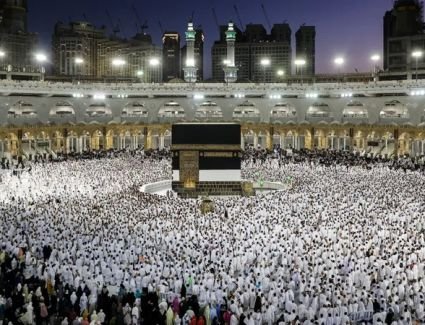 بالأسعار والمواعيد والضوابط.. كل ما تريد معرفته عن الحج السياحي 2024- 1445 هـ