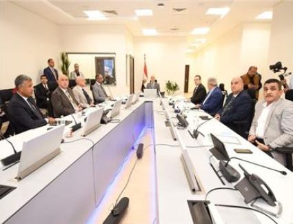 وزير الإسكان يترأس اجتماع لجنة إدارة الأزمات لمتابعة الاستعدادات لمواجهة الأمطار والسيول