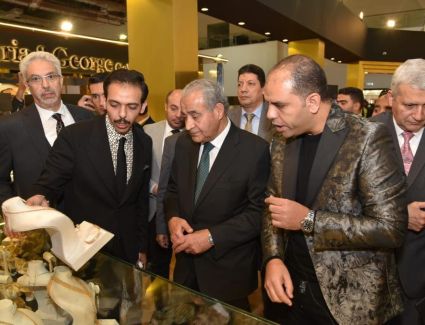 انطلاق معرض" نبيو "للذهب غذا بمشاركة أكثر من 200 عارض