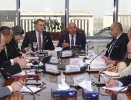 وزيرا النقل والآثار يبحثان سبل تعظيم «السياحة النيلية» في مصر