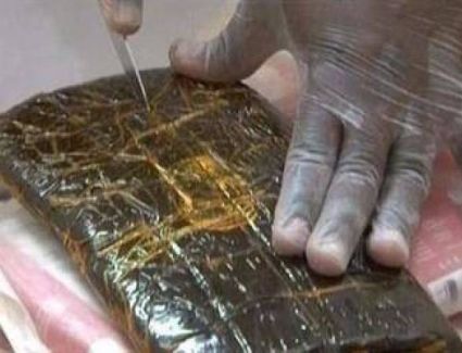  القبض على حداد وبحوزته 16 كيلو من مخدر الحشيش بالشرقية