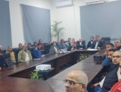 رئيس جهاز العاصمة الإدارية يلتقي عددا من السكان لبحث مقترحاتهم وطلباتهم