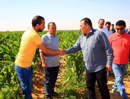 «الريف المصرى الجديد» تعلن حصول ١٣٠٠ شركة للمنتفعين بأراضي مشروع الـ ١.٥ مليون فدان على «كارت الفلاح»