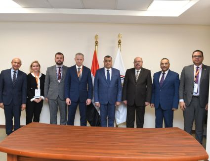  إيديكس 2023.. وزير الدولة للإنتاج الحربي يشهد توقيع اتفاقية تعاون بين بنها للصناعات الإلكترونية وفيكتور الروسية