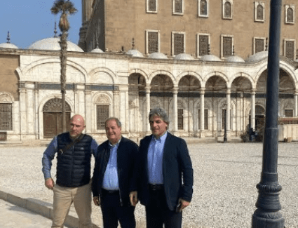 الآثار تنظم زيارات سياحية للوفود المشاركة في معرض EDEX 2023