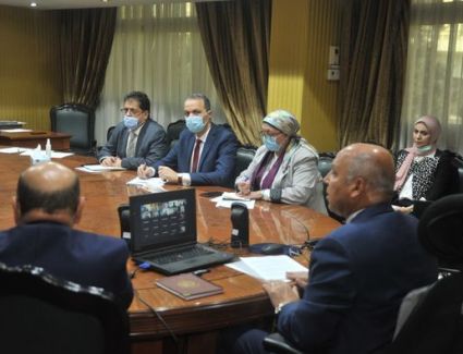 "كامل الوزير" يستعرض الفرص الاستثمارية في مجالات النقل المختلفة  أمام  40 بنك وشركة اوروبية ومصرية