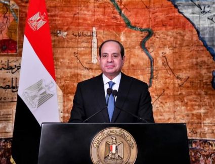 وزير الاتصالات يهنئ الرئيس عبد الفتاح السيسى لفوزه بفترة رئاسية ثالثة