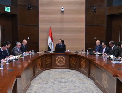 رئيس الوزراء يستعرض مقترحًا مقدمًا من شركة صينية بشأن مشروعات تحلية مياه البحر