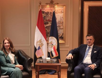 《عيسى》 يبحث مع سفيرة الولايات المتحدة تعزيز سبل التعاون على المستوى السياحي والأثري