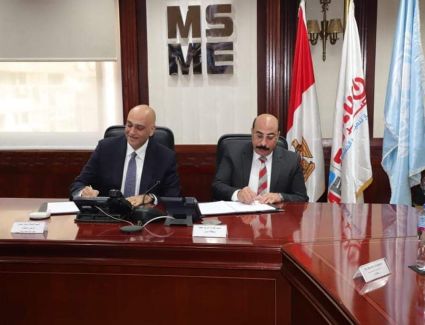  بتمويل الأمم المتحدة.. توقيع عقود تنمية المشروعات ومحافظة أسوان لتطوير الخدمات الأساسية بقرية كركر