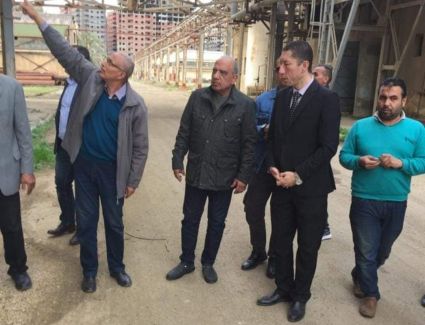 وزير قطاع الأعمال يتفقد أعمال تنفيذ مشروع تطوير شركة الحرير الصناعي والبوليستر بالبحيرة 