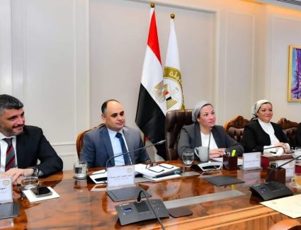  وزيرة البيئة ومحافظ جنوب سيناء يبحثان الموقف التنفيذي لمشروع لجرين شرم بمدينة شرم الشيخ