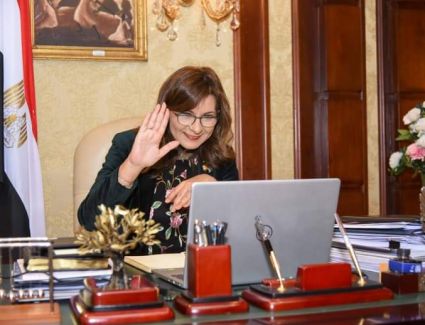 وزيرة الهجرة للأطفال المصريين في كندا ضعوا مصر في قلوبكم وبلدكم في انتظاركم