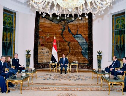 الرئيس السيسي يستقبل وزير الخارجية الأمريكى بحضور اللواء عباس كامل