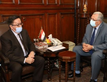 القصير يبحث مع سفير كازاخستان تعميق التعاون الزراعي بين البلدين