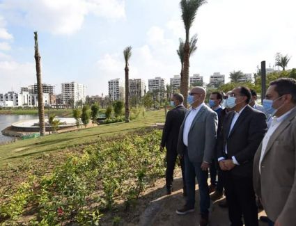 وزير الإسكان : 60 عمارة تراثية الطراز جار تنفيذها في "سُور مجرى العيون" 