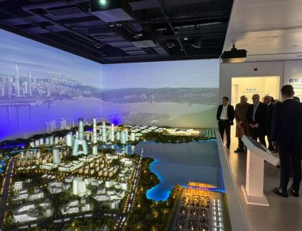 وزير الإسكان يزور عددا من مشروعات مجموعة «CSCEC» الصينية بـ«بكين» للاطلاع على نظم الإدارة والتشغيل والتسويق