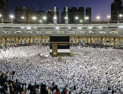 عاجل.. «الحكومة» توضح حقيقة قيام شركات السياحة بوقف رحلات العمرة لشهر فبراير المقبل