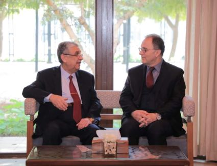 الكهرباء والجامعة الأمريكية بالقاهرة يفتتحان بداية البرنامج التدريبي «قيادة التغيير في ضوء تحديات الطاقة»