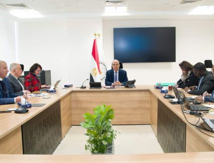 وزير الري يستقبل وفد البنك الإسلامي للتنمية لمتابعة تقييم المرحلة الأولى من «البرنامج القومى الثالث للصرف» 