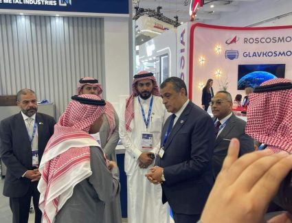 وزير الإنتاج الحربي يتفقد عدد من أجنحة الدول المشاركة بمعرض الدفاع العالمي 2024 .. ويلتقي وزير الصناعات الدفاعية التركية